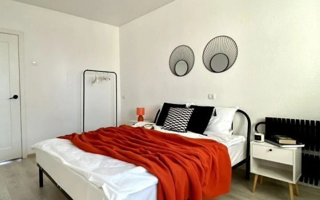 2kh-Komnatnaya C Kachestvennym Servisom Flat