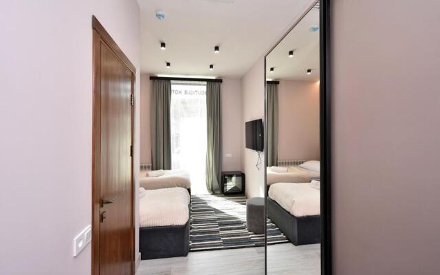 Avenue 23 Boutique Hotel