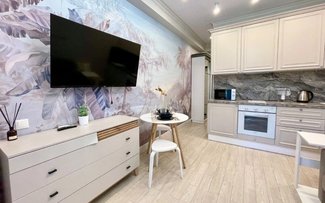 Квартира Просторная на Берегу Моря для Троих Гостей