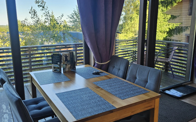 Коттедж Черничный Склон Violet House