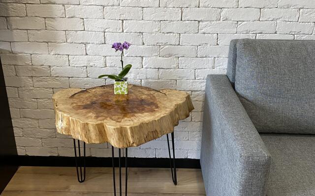 Dizaynerskaya Studiya Na Gudkova Apartments