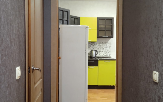 Ryadom S Aeroportom Koltsovo Apartments