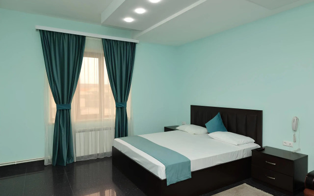 Continental Complex Hotel