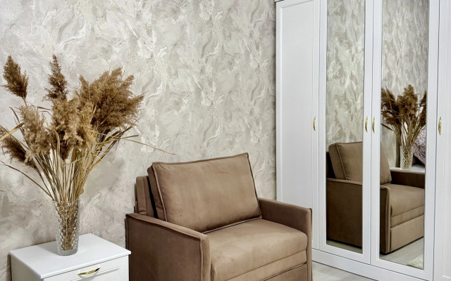 Lyuks V Tsentre Flat