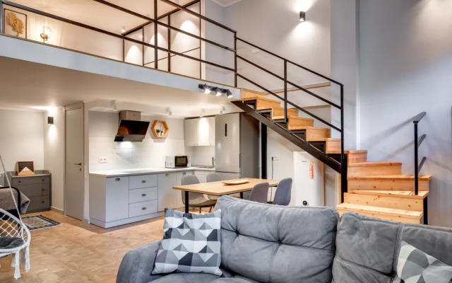 Surname Deluxe Apartments 2