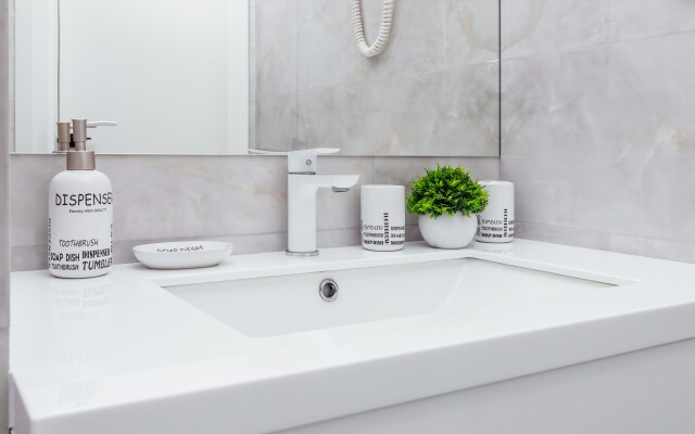 S Vidom Na More S Otdelnoy Spalney Flat