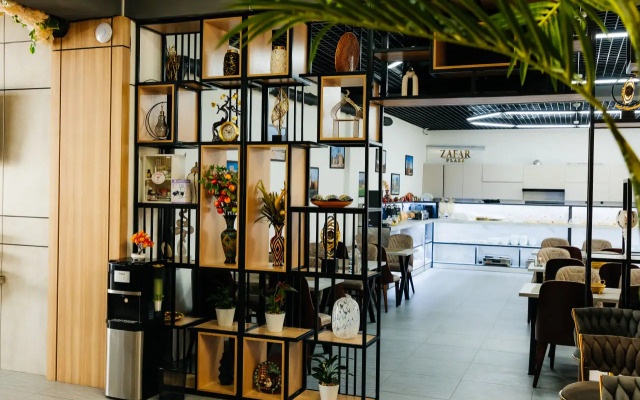 Отель Zafar Plaza