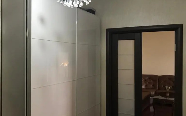 S 2-ya Spalnyamii Kukhney Flat