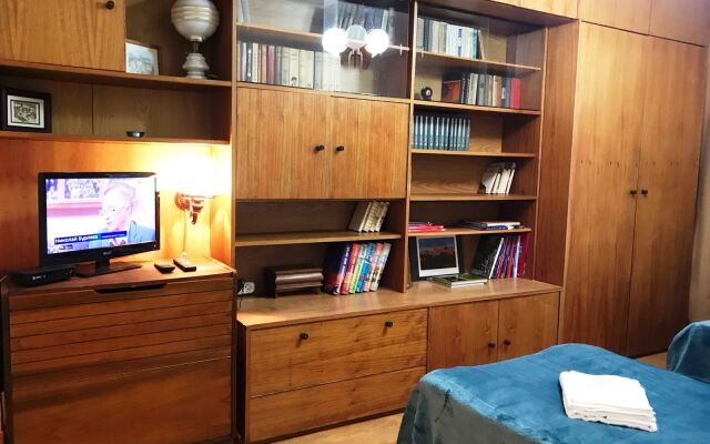 Апартаменты на Академика Волгина 19