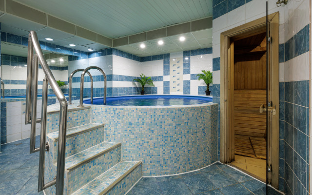 Moscow Holiday Hotel