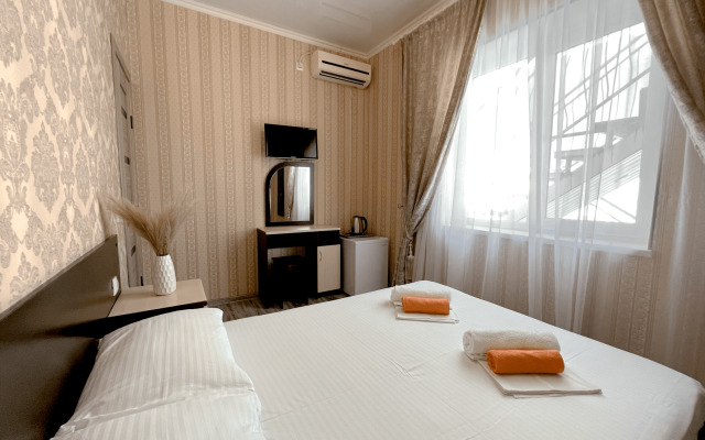 Kipr Guest House