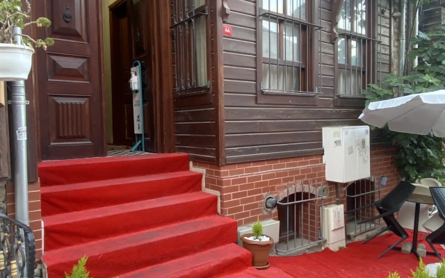 Nuray Hotel