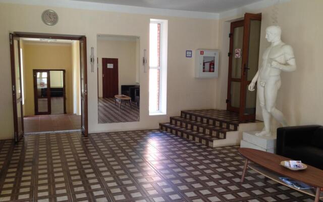 Dom Tvorchestva Imeni D.N. Kardovskogo Hotel