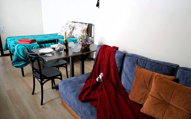 Квартира Студия на Первом Этаже