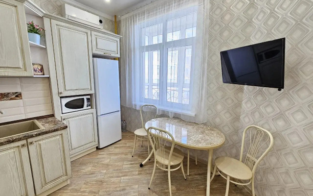 Shikarnaya Dvushka 76 Kv.m Flat