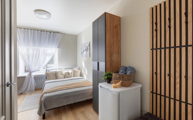 Апартаменты Улучшенная Студия с Видом на Город Светлый Дом