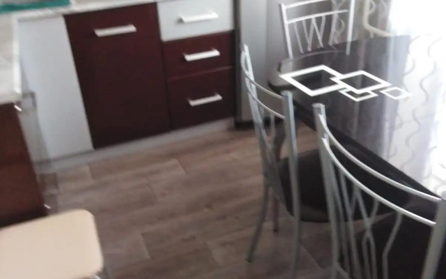 Posutochno Premyer Flat