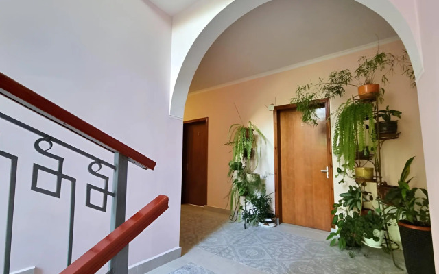 Milana Guest house