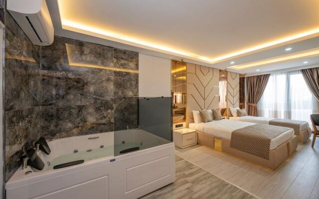 Luxury Airport Hotel by Zazzoni