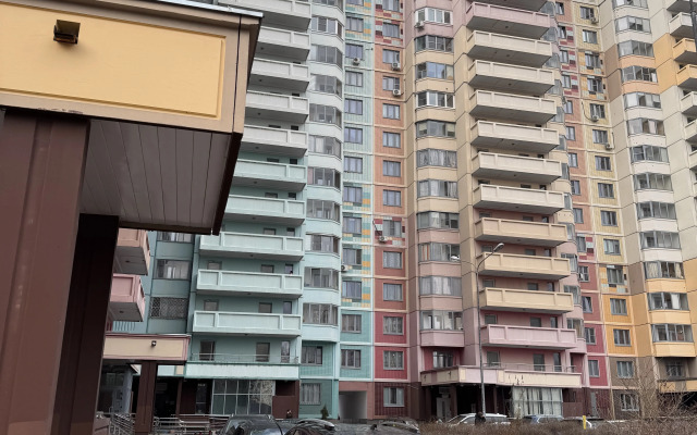 Ryadom S Metro Flat