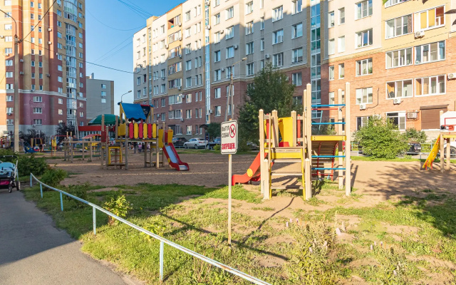 Apartamenty b-r Arhitektorov 14