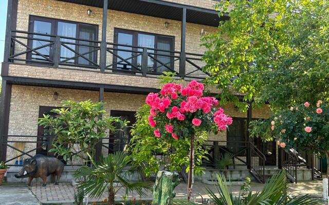 Usadba Guest House