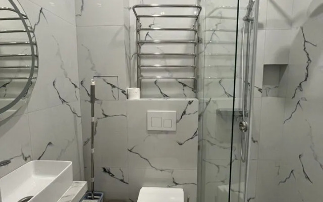 Апартаменты на Светлой 18 (303)