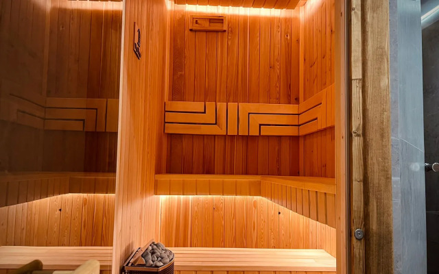 Апартаменты с дизайнерским ремонтом и сауной