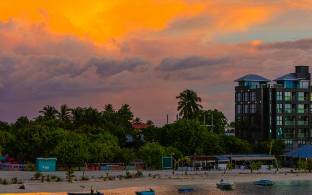 Beach Hotel Guraidhoo