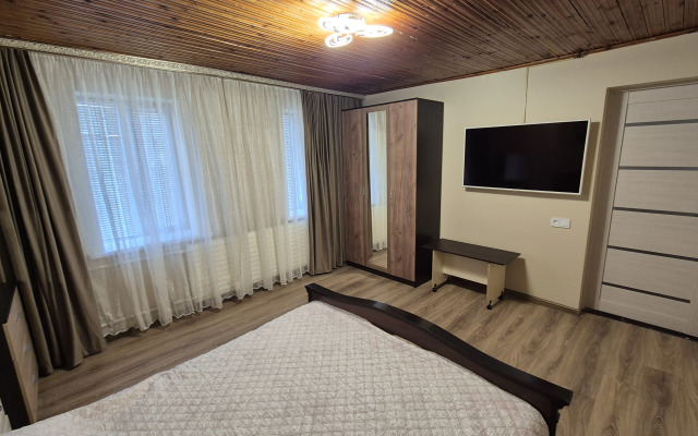 Частный дом Домик в деревне