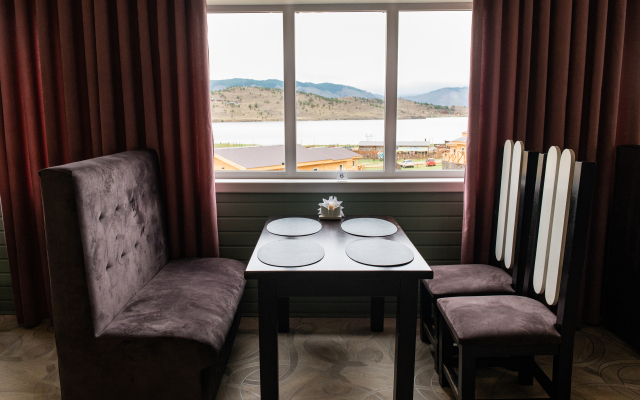 Bayar Hotel
