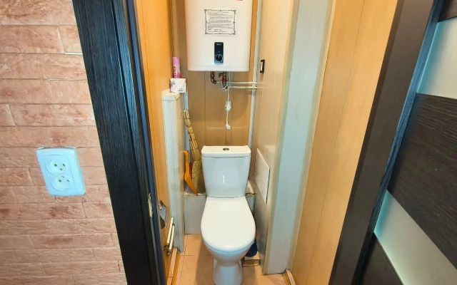 Апартаменты с 1 комнатой рядом с Городской больницей, вид на город (КВАРТИРА51)