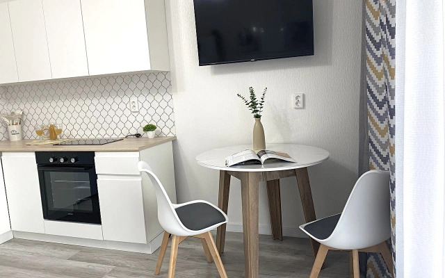 Квартира Поделам с балконом у ЖД вокзала