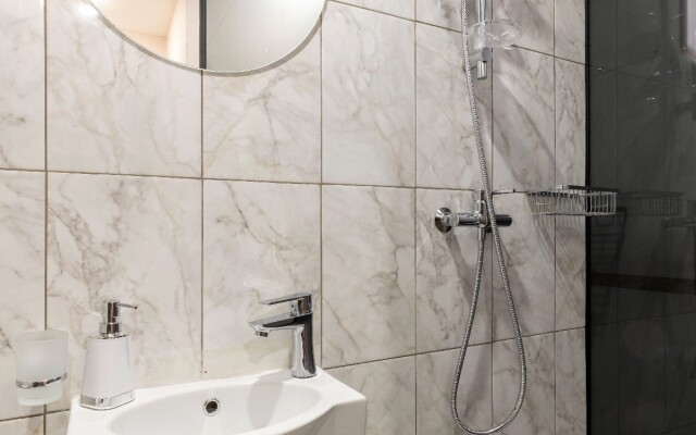 Апартаменты Leohotels на Чайковского