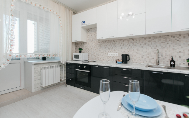 Azure Dream Apartamenty Dlya 5kh V Akademgorodke Apartments