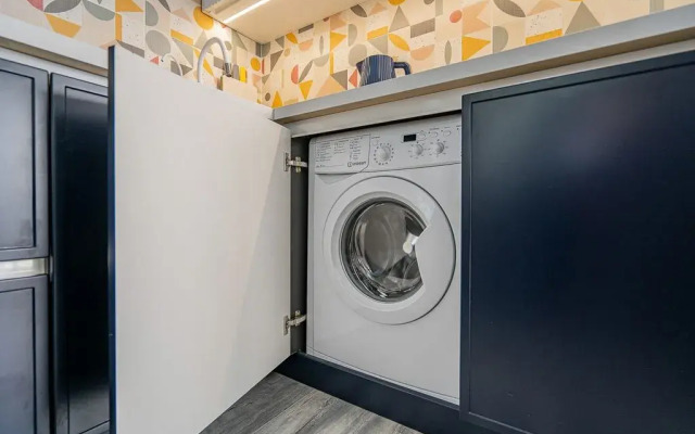 Квартира Чудесная студия рядом с Комаровским рынком