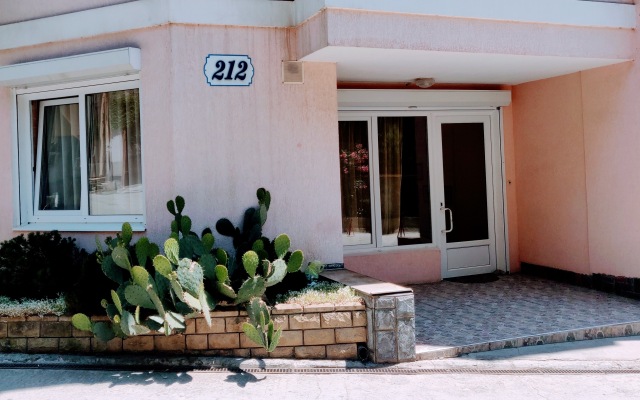 Жилое помещение Меблированные комнаты 212