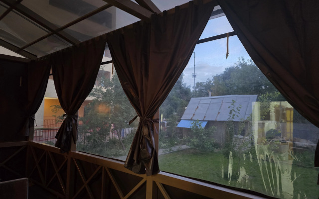 Частный дом в центре у метро