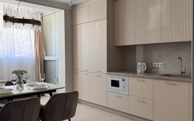 Semeynye S Mini Kukhney V Novom Zhk Apartments