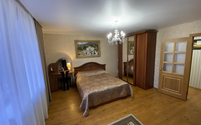 Uyutnaya Dvuhkomnatnaya V Tsentre Goroda Flat