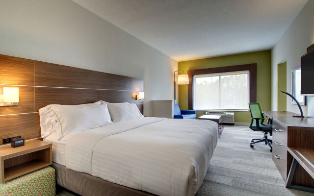 Holiday Inn Express & Suites Aurora - Naperville, an IHG Hotel