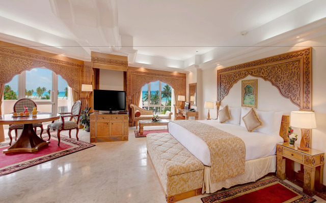 Crowne Plaza Resort Salalah by IHG