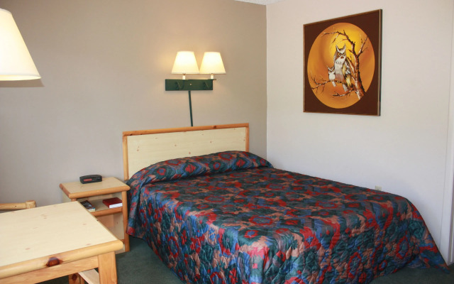 Green Creek Inn and RV Park