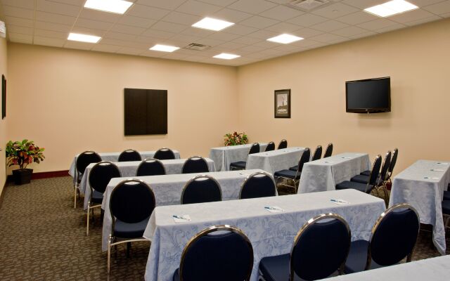 Staybridge Suites: Las Vegas - Stadium District by IHG