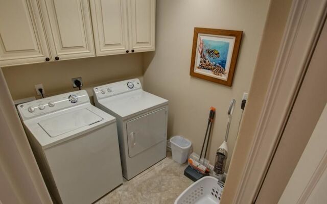 Blue Water View Apartment 6