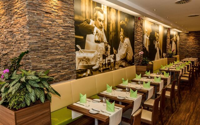 Holiday Inn Budapest-Budaörs by IHG