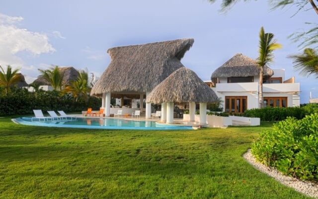Cayuco 9 by RedAwning