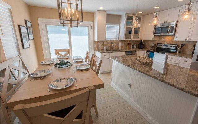 Lobster Key Apartment 3