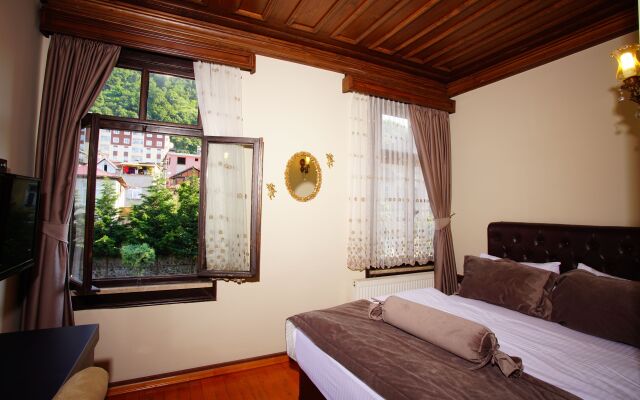 Otel Tahir Aga Konagi