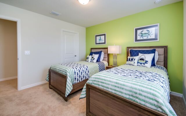 Solterra - 5569 Misty Oak Circle